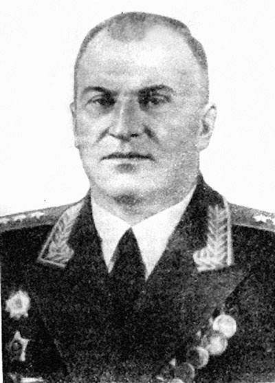 Иллюстрация к книге — На перехват! Летная книжка "сталинского сокола" [i_025.jpg]