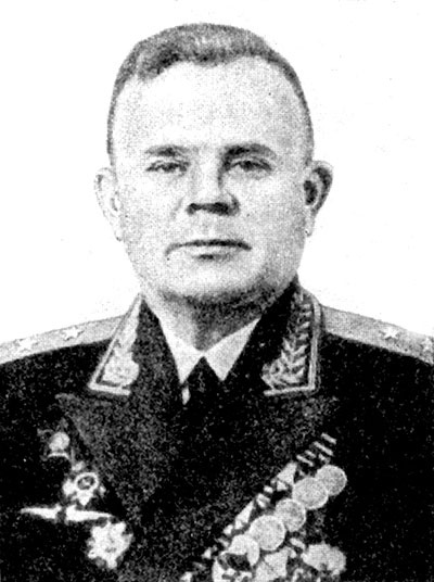 Иллюстрация к книге — На перехват! Летная книжка "сталинского сокола" [i_030.jpg]