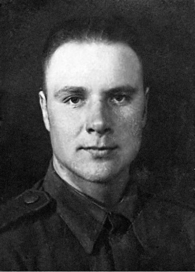 Иллюстрация к книге — На перехват! Летная книжка "сталинского сокола" [i_040.jpg]