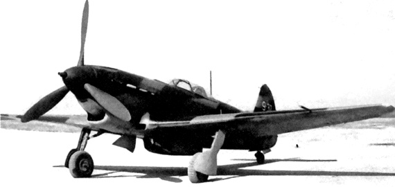 Иллюстрация к книге — На перехват! Летная книжка "сталинского сокола" [i_047.jpg]