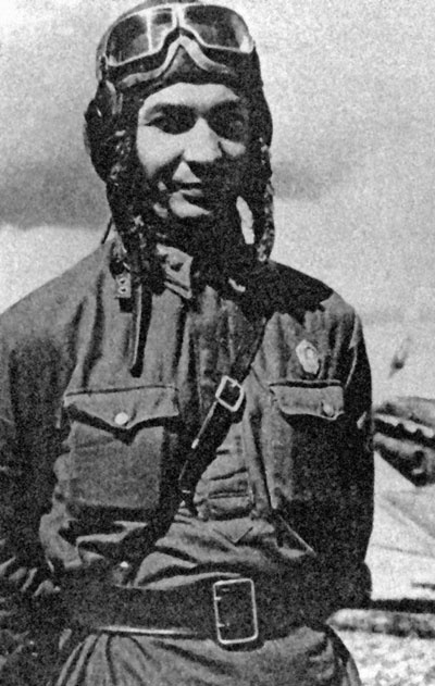 Иллюстрация к книге — На перехват! Летная книжка "сталинского сокола" [i_055.jpg]