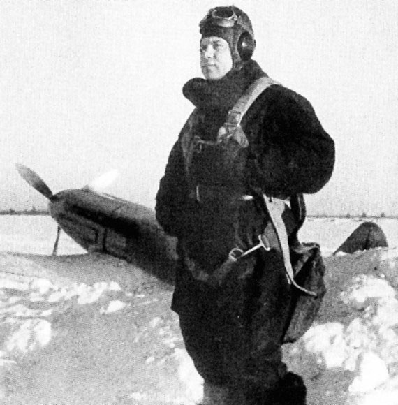 Иллюстрация к книге — На перехват! Летная книжка "сталинского сокола" [i_057.jpg]