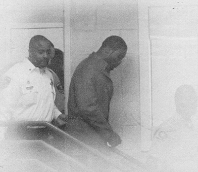 Иллюстрация к книге — Спасенные [i_003.jpg]