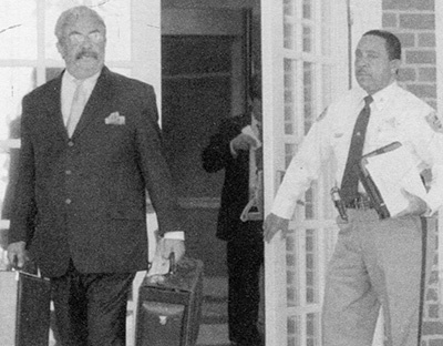 Иллюстрация к книге — Спасенные [i_005.jpg]