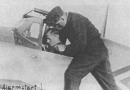 Иллюстрация к книге — Черный крест и красная звезда. Воздушная война над Россией. 1941-1944 [i_019.jpg]