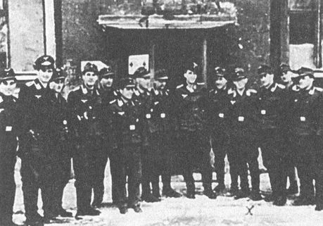 Иллюстрация к книге — Черный крест и красная звезда. Воздушная война над Россией. 1941-1944 [i_071.jpg]