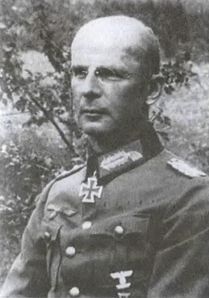 Иллюстрация к книге — Котел смерти в Курляндии. Хроника сражений группы армий "Север" 1944-1945 [i_007.jpg]