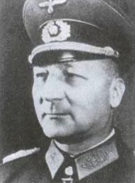 Иллюстрация к книге — Котел смерти в Курляндии. Хроника сражений группы армий "Север" 1944-1945 [i_013.jpg]