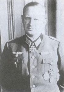 Иллюстрация к книге — Котел смерти в Курляндии. Хроника сражений группы армий "Север" 1944-1945 [i_048.jpg]