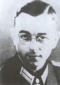 Иллюстрация к книге — Котел смерти в Курляндии. Хроника сражений группы армий "Север" 1944-1945 [i_049.jpg]