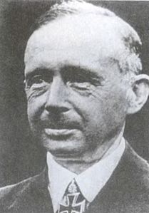 Иллюстрация к книге — Котел смерти в Курляндии. Хроника сражений группы армий "Север" 1944-1945 [i_074.jpg]