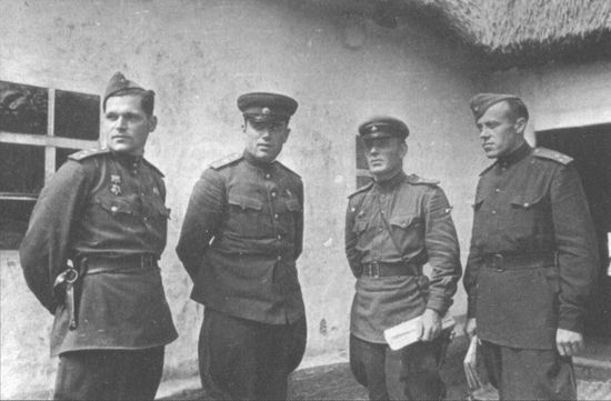 Иллюстрация к книге — Крупнейшие танковые сражения Второй мировой войны. Аналитический обзор [i_069.jpg]