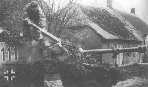 Иллюстрация к книге — Крупнейшие танковые сражения Второй мировой войны. Аналитический обзор [i_085.jpg]