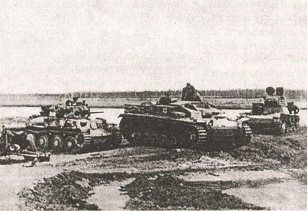 Иллюстрация к книге — Последний триумф Вермахта. Харьковский "котел" [i_010.jpg]