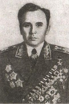 Иллюстрация к книге — Последний триумф Вермахта. Харьковский "котел" [i_016.jpg]