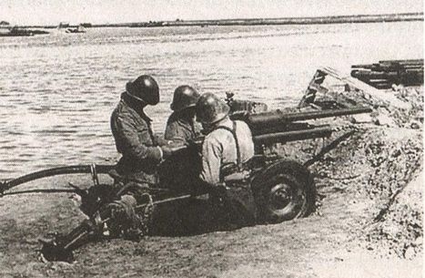 Иллюстрация к книге — Последний триумф Вермахта. Харьковский "котел" [i_030.jpg]