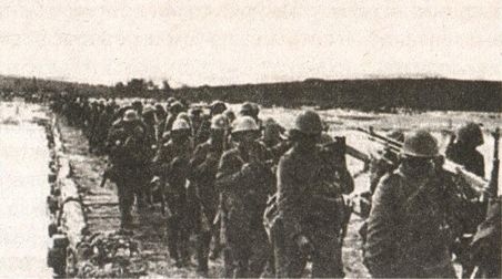 Иллюстрация к книге — Последний триумф Вермахта. Харьковский "котел" [i_032.jpg]