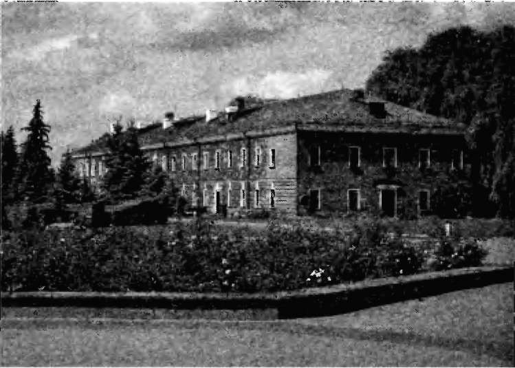 Иллюстрация к книге — Брестская крепость [i_104.jpg]