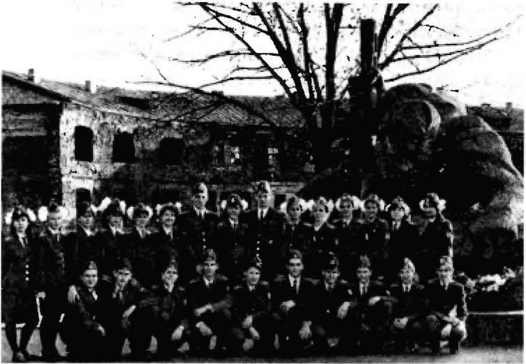 Иллюстрация к книге — Брестская крепость [i_123.jpg]