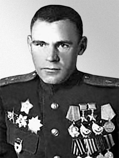 Иллюстрация к книге — Танкисты-герои 1943-1945 гг. [i_018.jpg]