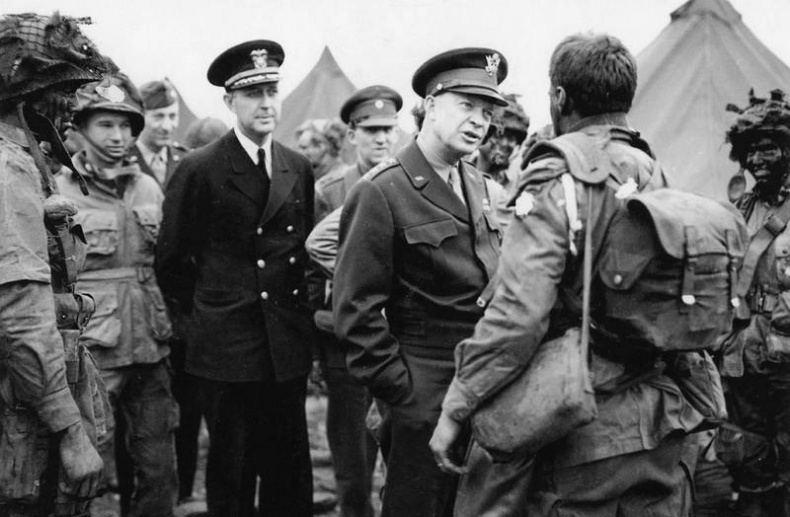 Иллюстрация к книге — Высадка в Нормандии [i_023.jpg]