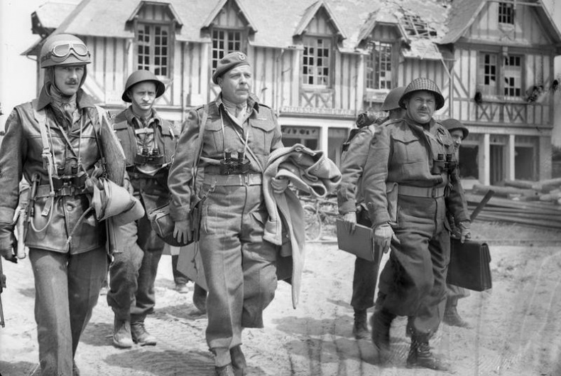 Иллюстрация к книге — Высадка в Нормандии [i_030.jpg]