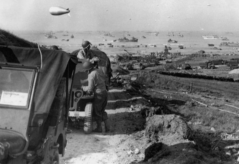 Иллюстрация к книге — Высадка в Нормандии [i_033.jpg]