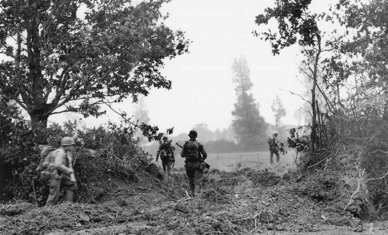 Иллюстрация к книге — Высадка в Нормандии [i_040.jpg]