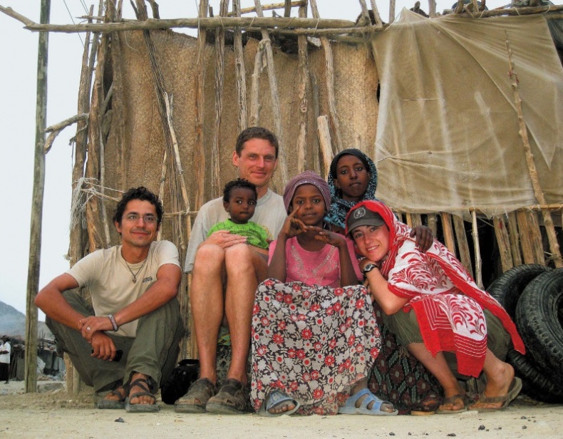 Иллюстрация к книге — Песни драконов. Любовь и приключения в мире крокодилов и прочих динозавровых родственников [i_124.jpg]