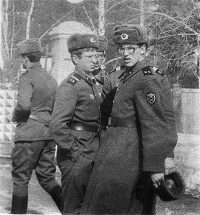 Иллюстрация к книге — Армейские байки. Как я отдавал Священный долг в Советской армии [i_010.jpg]