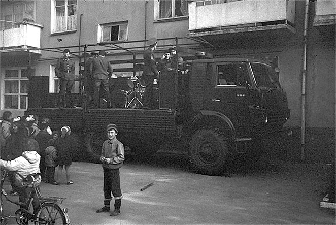 Иллюстрация к книге — Армейские байки. Как я отдавал Священный долг в Советской армии [i_051.jpg]