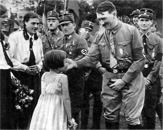 Иллюстрация к книге — Третий Рейх. Гитлер-югенд [i_028.jpg]