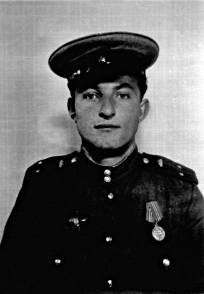 Иллюстрация к книге — Командир Т-34. На танке до Победы [ris.1.jpg]