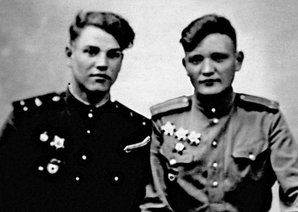 Иллюстрация к книге — Командир Т-34. На танке до Победы [ris.16.jpg]