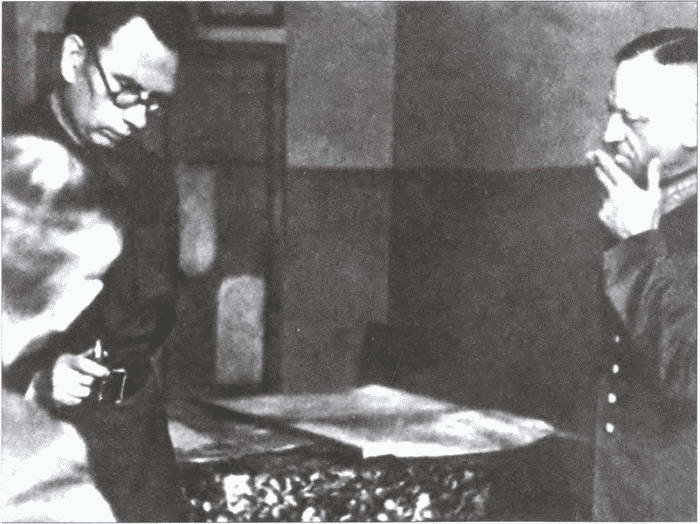 Иллюстрация к книге — Власов как "монумент предательству" [i_016.jpg]