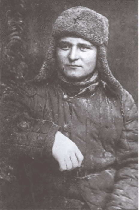 Иллюстрация к книге — Расстрелять перед строем [i_001.jpg]