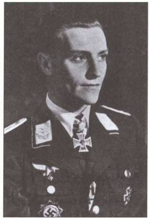 Иллюстрация к книге — Асы против асов. В борьбе за небесное господство. 1941–1945 [i_017.jpg]