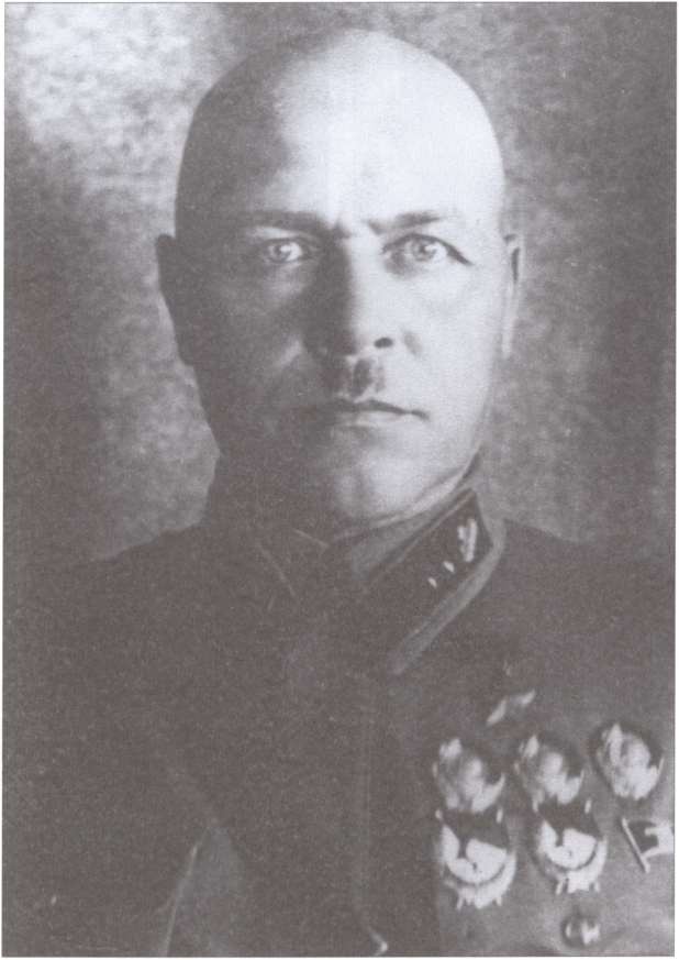 Иллюстрация к книге — Генерал Абакумов. Палач или жертва? [i_013.jpg]