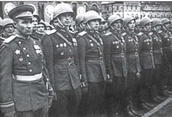 Иллюстрация к книге — Генерал Маргелов [i_016.jpg]