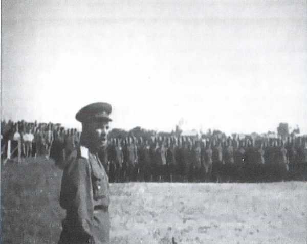 Иллюстрация к книге — Генерал Маргелов [i_017.jpg]