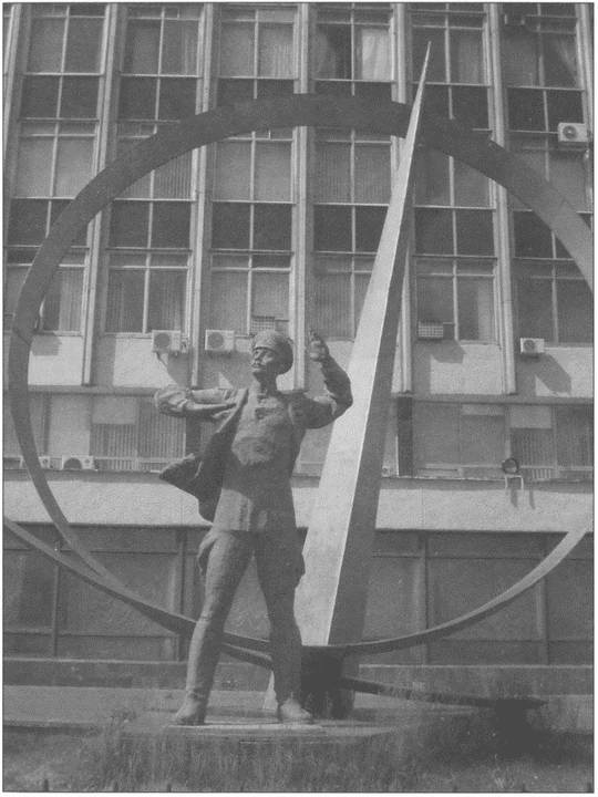 Иллюстрация к книге — Защитники Русского неба. От Нестерова до Гагарина [i_014.jpg]