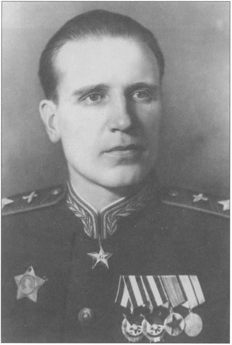 Иллюстрация к книге — Защитники Русского неба. От Нестерова до Гагарина [i_028.jpg]