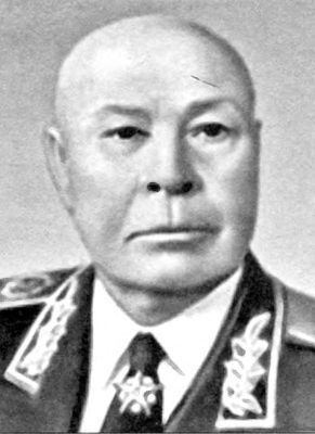 Иллюстрация к книге — Накануне 1941 года. Гитлер идет на Россию [i_038.jpg]