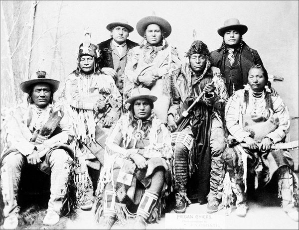 Иллюстрация к книге — Завоевание Дикого Запада. «Хороший индеец – мертвый индеец» [i_039.jpg]