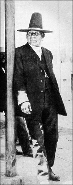 Иллюстрация к книге — Завоевание Дикого Запада. «Хороший индеец – мертвый индеец» [i_243.jpg]