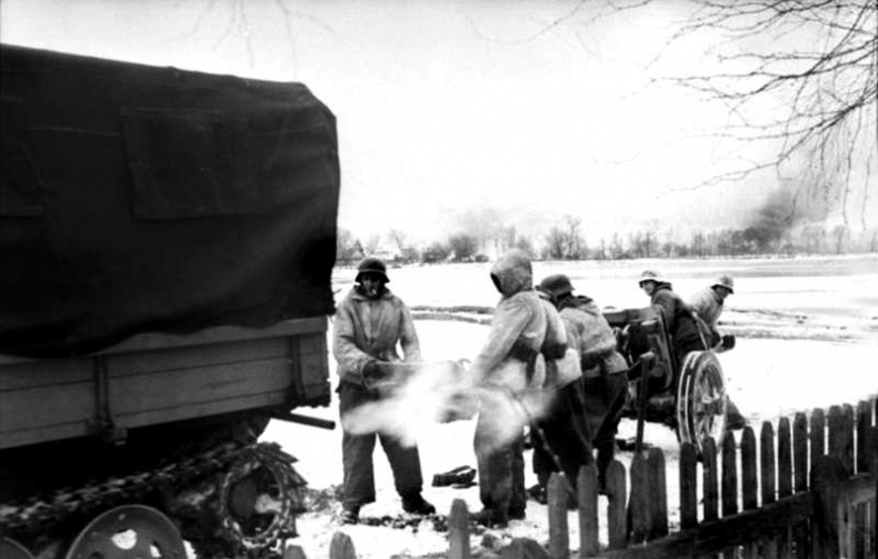 Иллюстрация к книге — Операция «Багратион». «Сталинский блицкриг» в Белоруссии [_77.jpg]