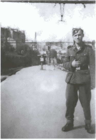 Иллюстрация к книге — «Советские немцы» и другие фольксдойче в войсках СС [i_021.jpg]