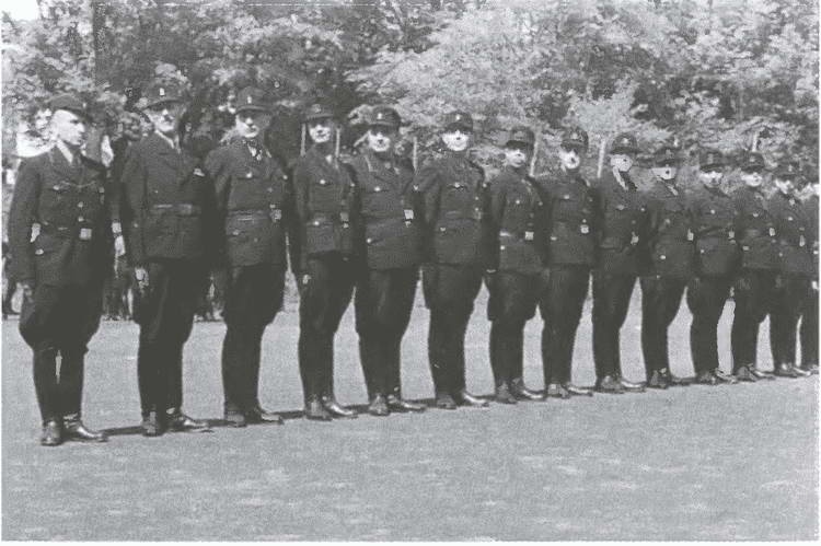 Иллюстрация к книге — «Советские немцы» и другие фольксдойче в войсках СС [i_044.jpg]