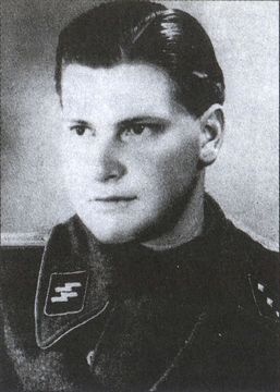 Иллюстрация к книге — 38-я гренадерская дивизия СС «Нибелунги» [i_033.jpg]