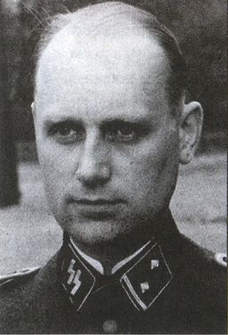 Иллюстрация к книге — 38-я гренадерская дивизия СС «Нибелунги» [i_039.jpg]